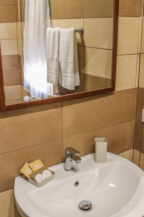 Alexander House Hotell Palermo Exteriör bild