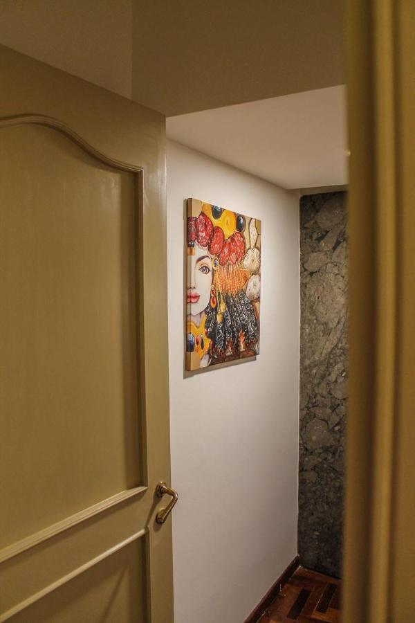 Alexander House Hotell Palermo Exteriör bild